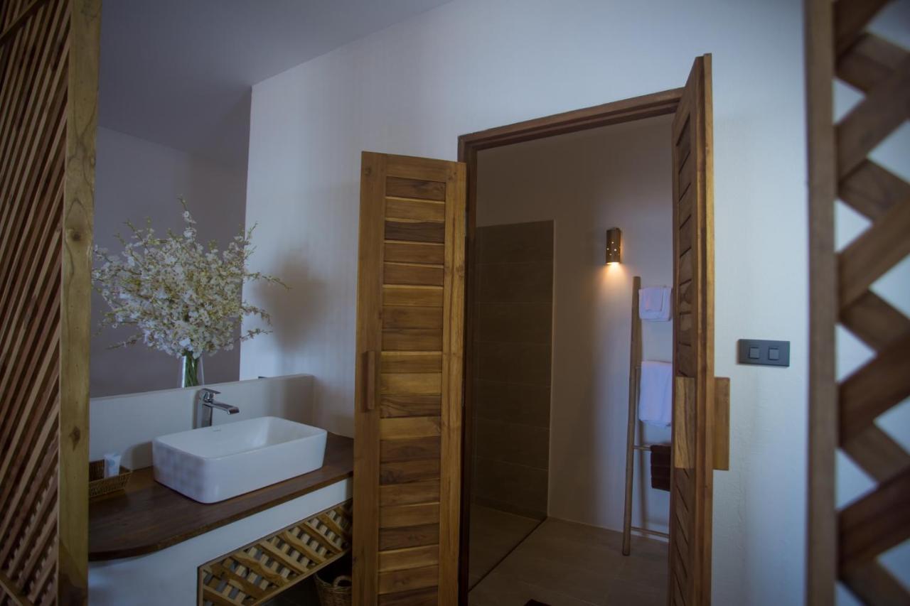 The Nest Private Beach Resort Chumphon Exterior photo
